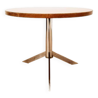 Triped pedestal table in wood and metal