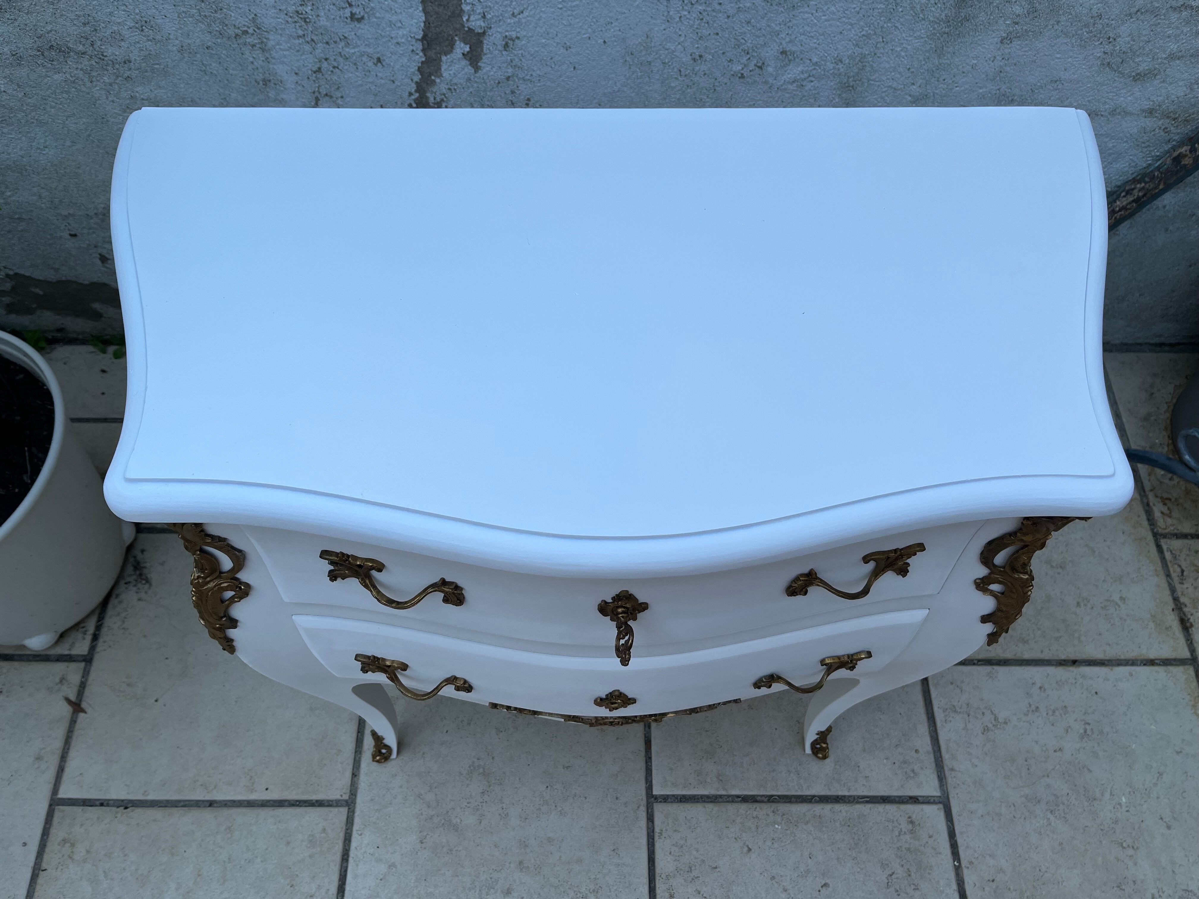 Louis XV chest of drawers