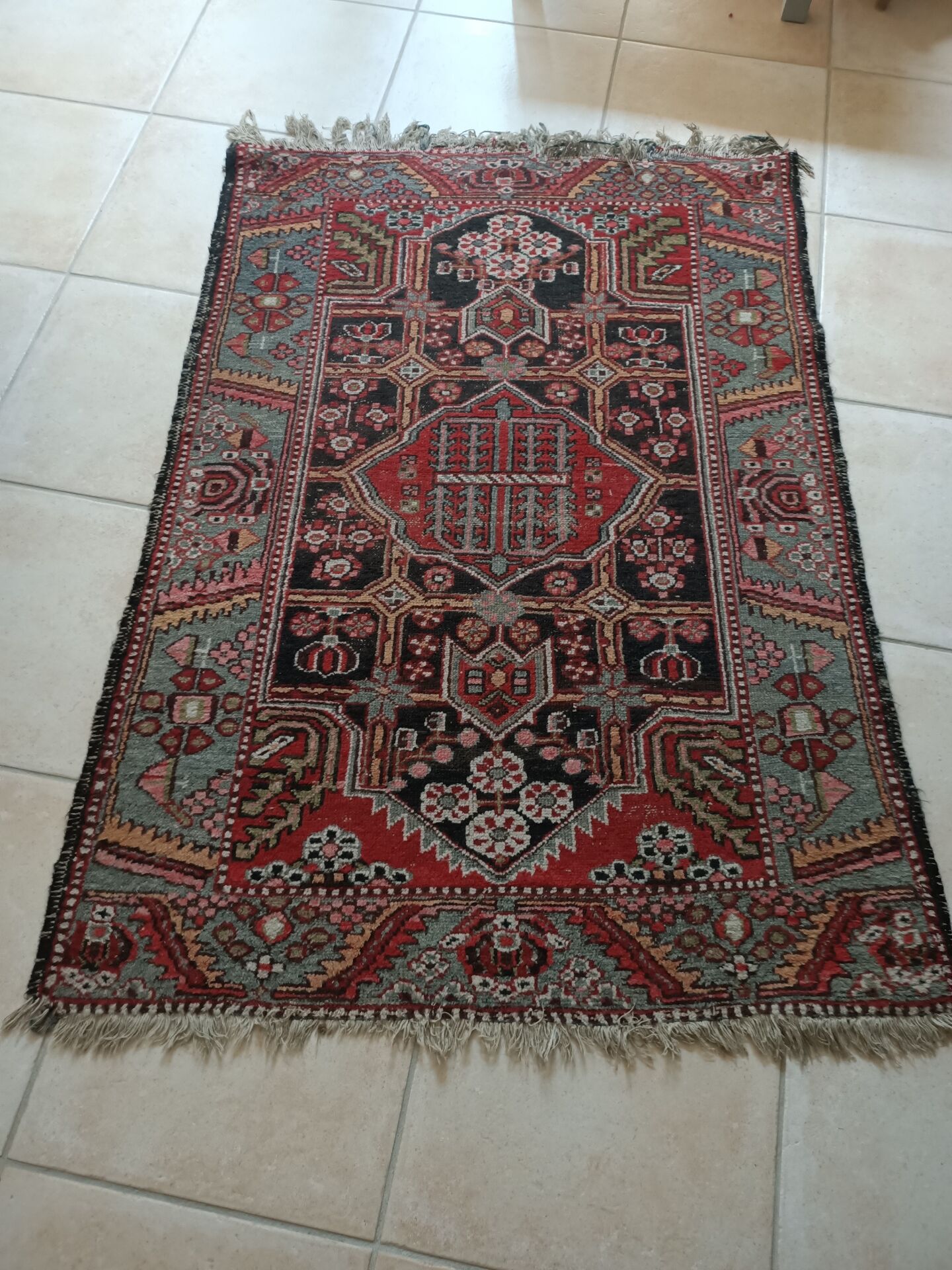 Antique Heriz rug 105 x 160 handmade