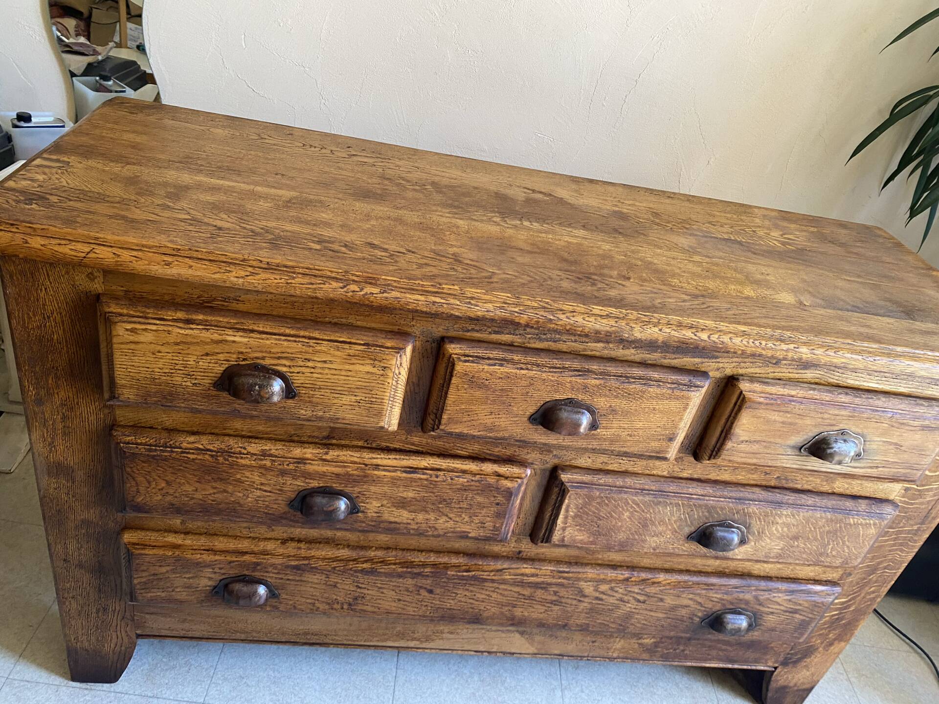 Solid oak chest of drawers