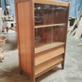 Vintage display cabinet with 2 drawers
