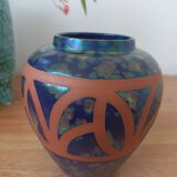 Hand-turned stoneware vase – Iridescent glaze