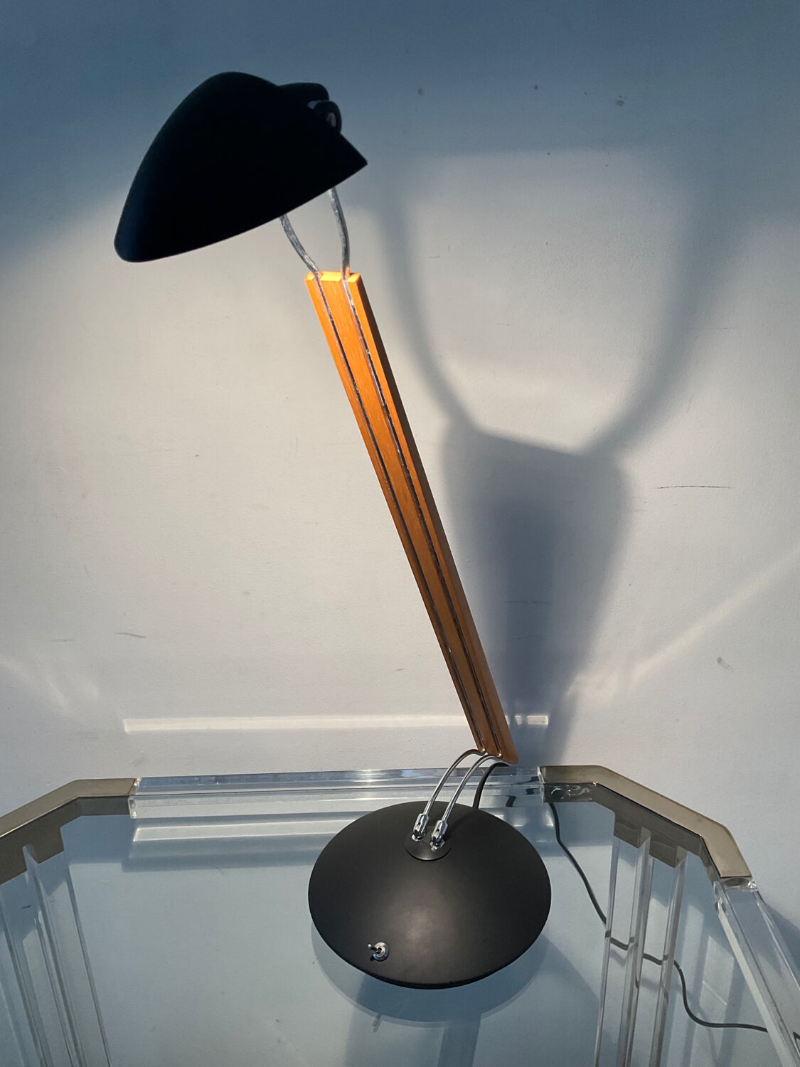 Articulated desk lamp from the 80s