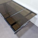 Extendable chrome dining table