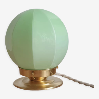 Green opaline table lamp