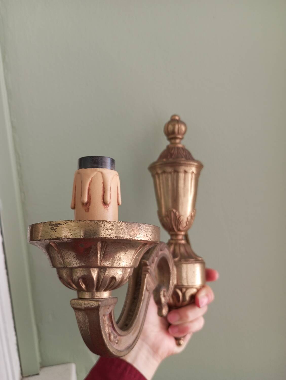 Pair of bronze wall lights