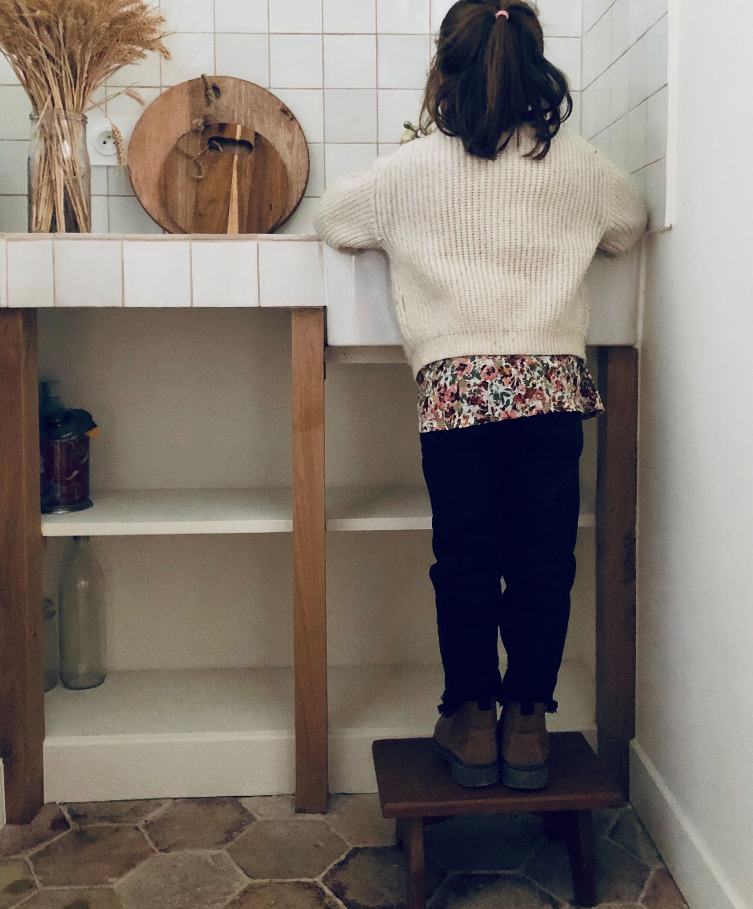 Wooden children's footboard