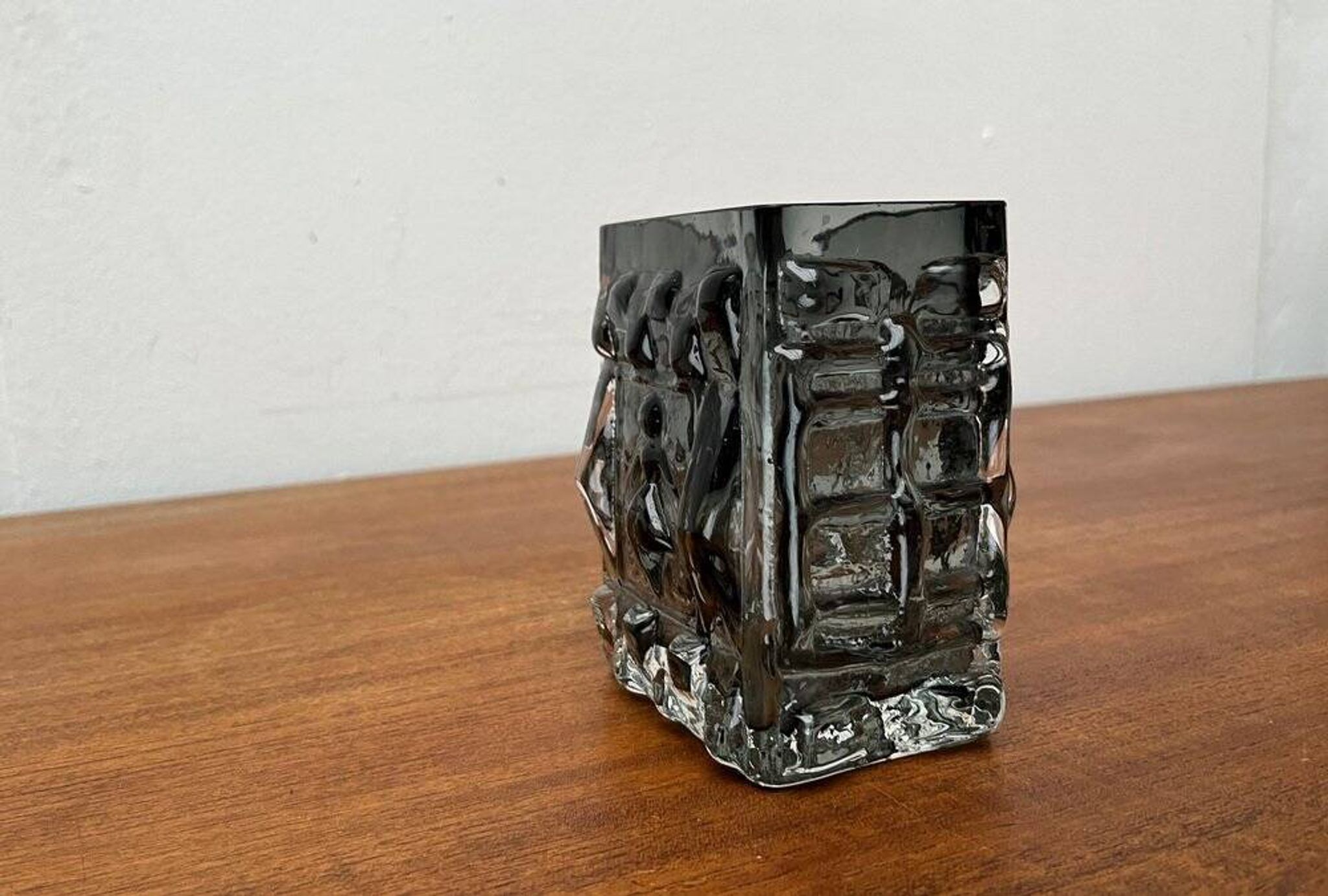 Brutalist bubble glass block vase by Josef Schott for Smålandshyttan, mid-century, 1960s.