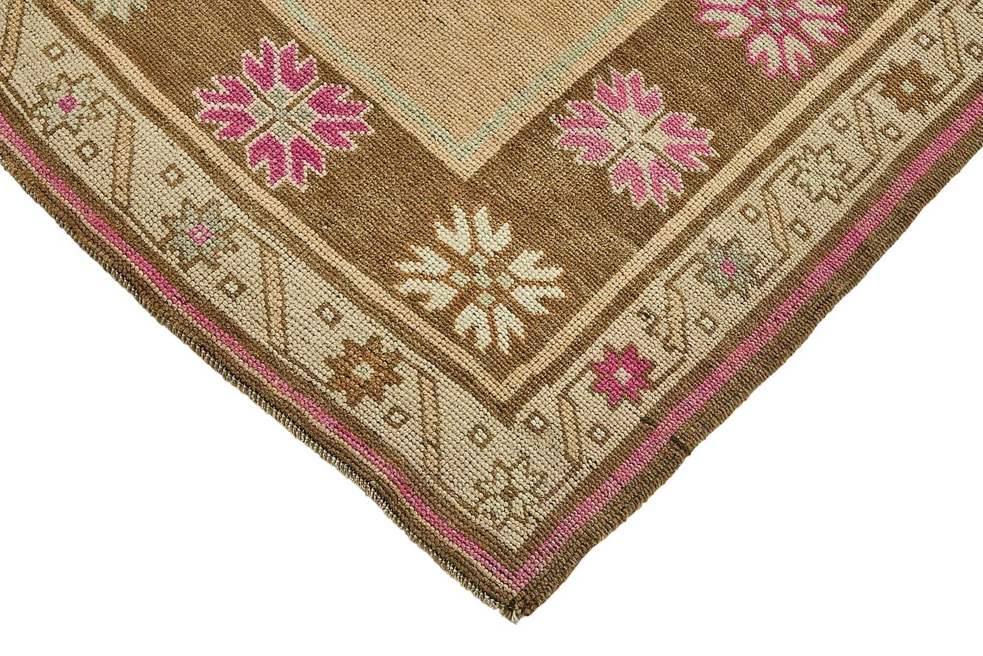 Turkish Vintage Anatolian Rug 167 cm x 262 cm