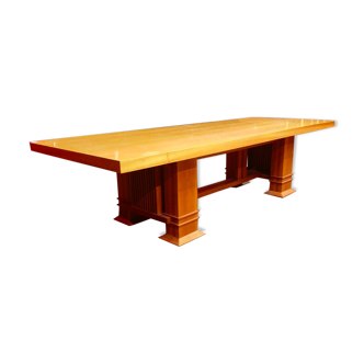 Table Allen 605 par Franck Lloyd Wright édition Cassina