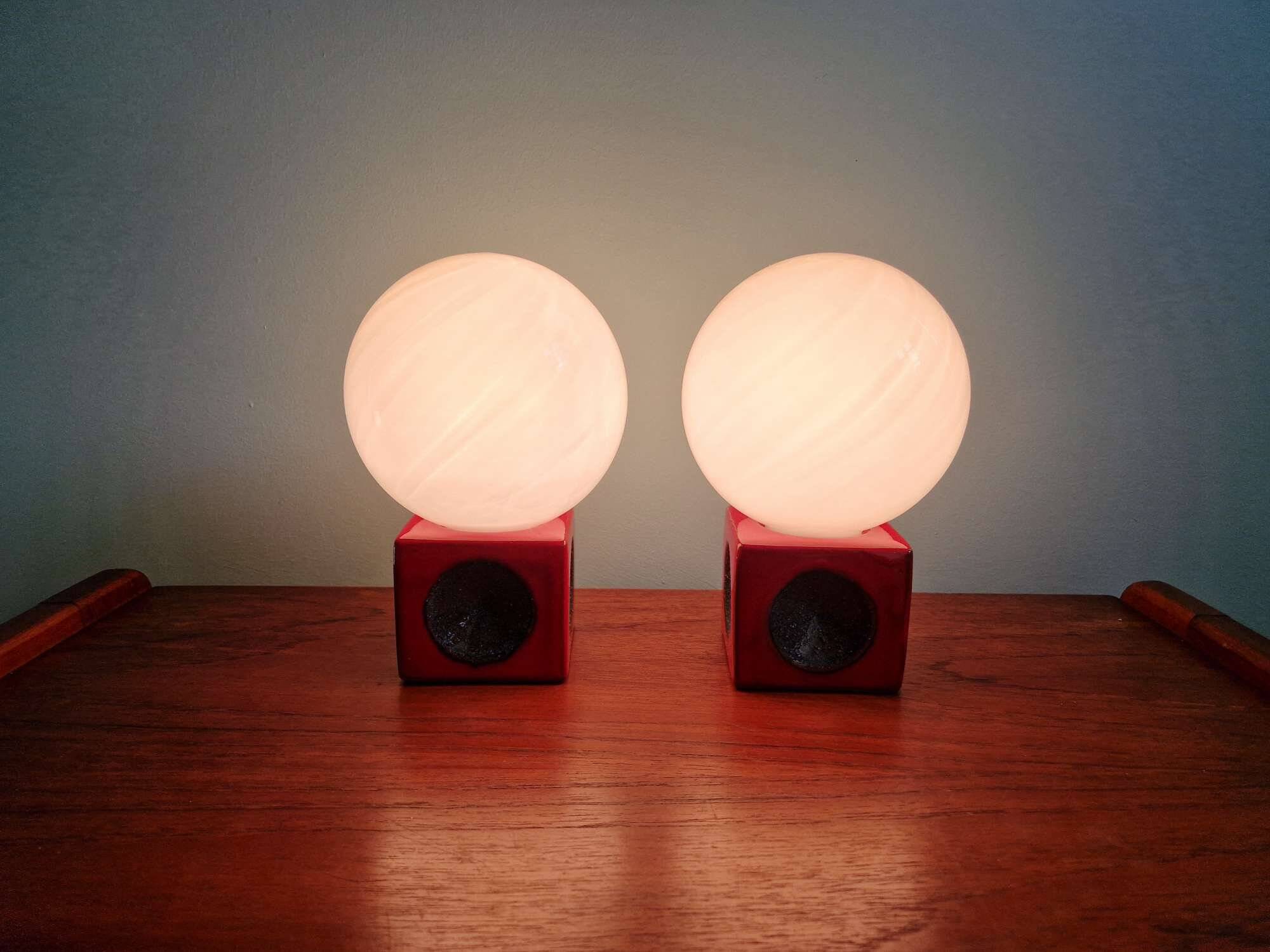 Pair of bedside lamps in red ceramic and white opaline, 1970.