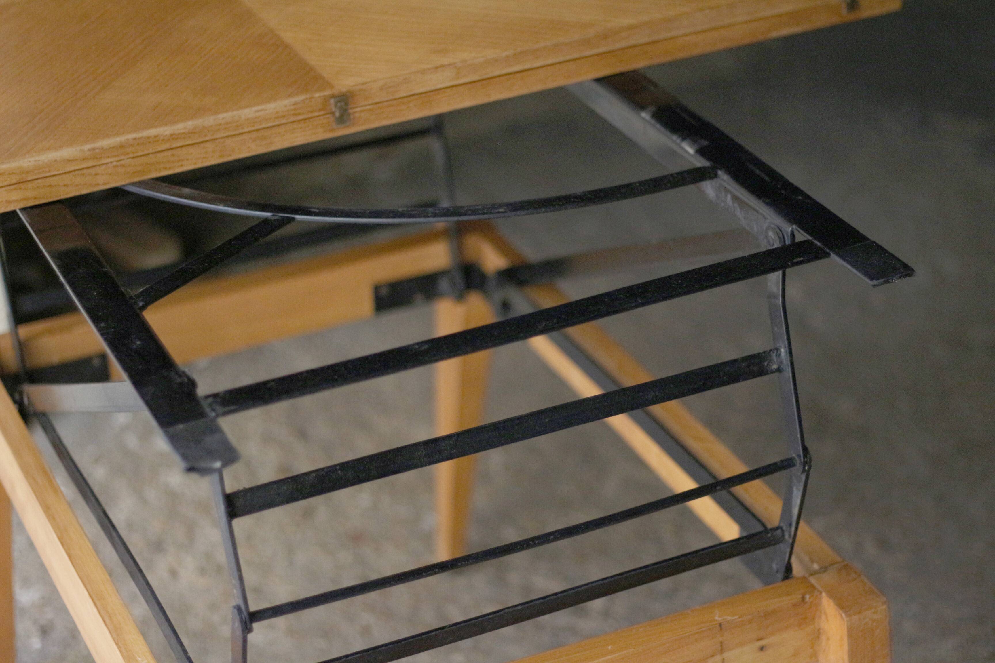 Revelation portfolio table by albert ducrot (for ducal). 1950s
