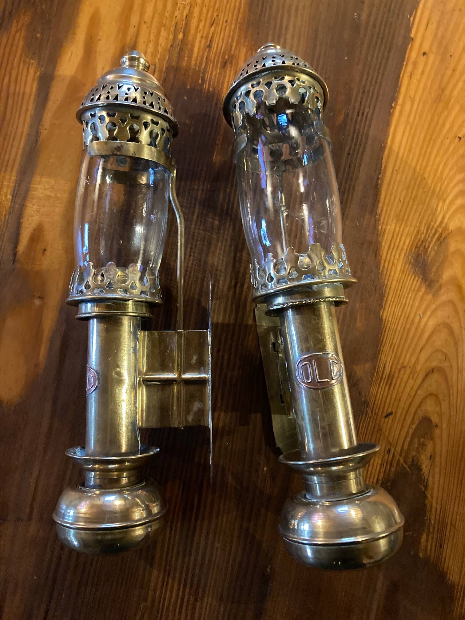 Pair of brass railway wall sconces, DLC Wagon Lit lamps