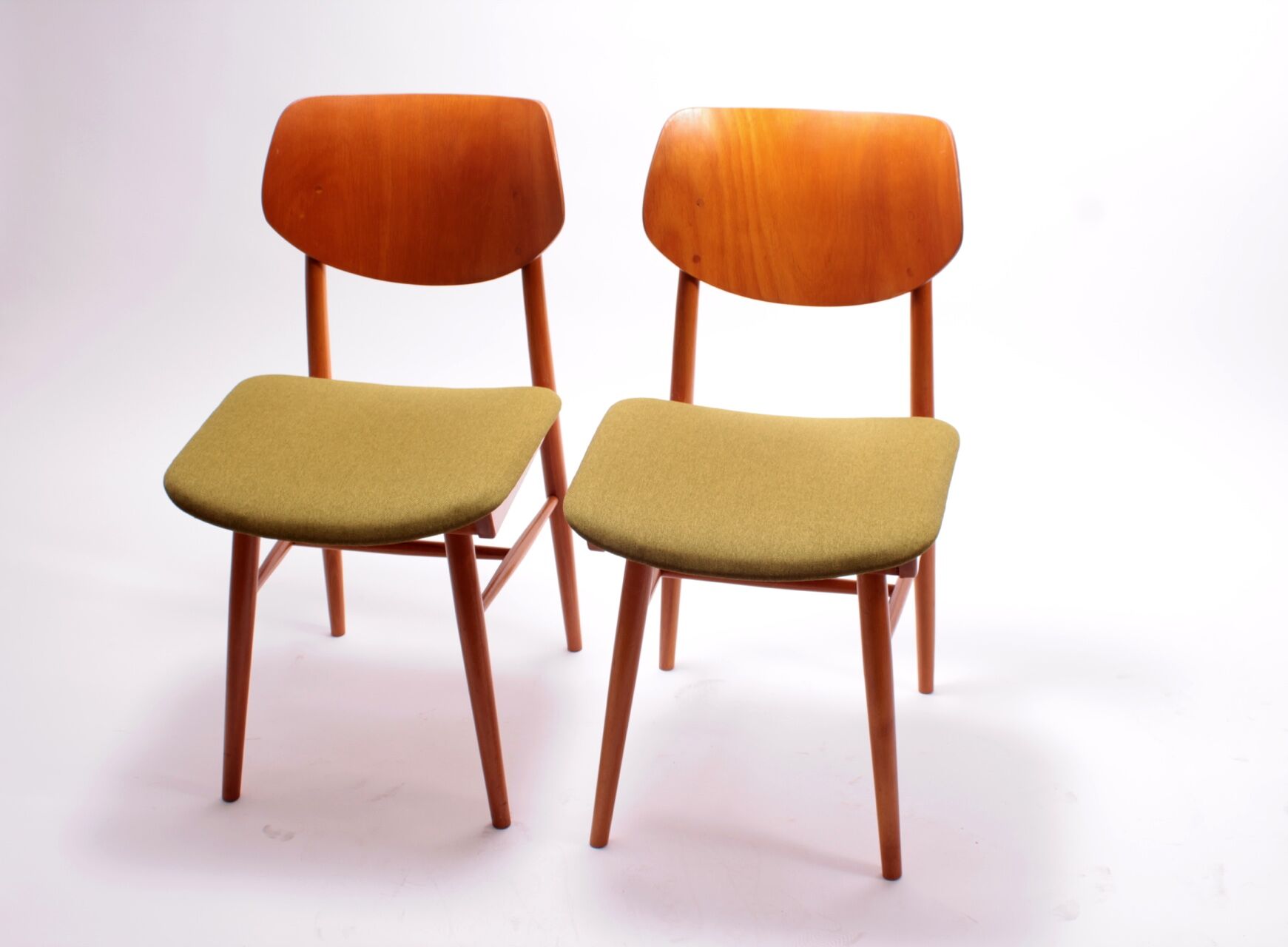 Pair of Thonet/TON Dining Chairs