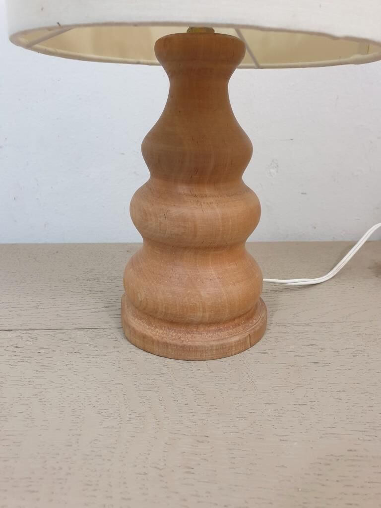 Lampe vintage en bois naturel