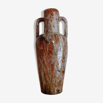 Vintage vase amphora style lava