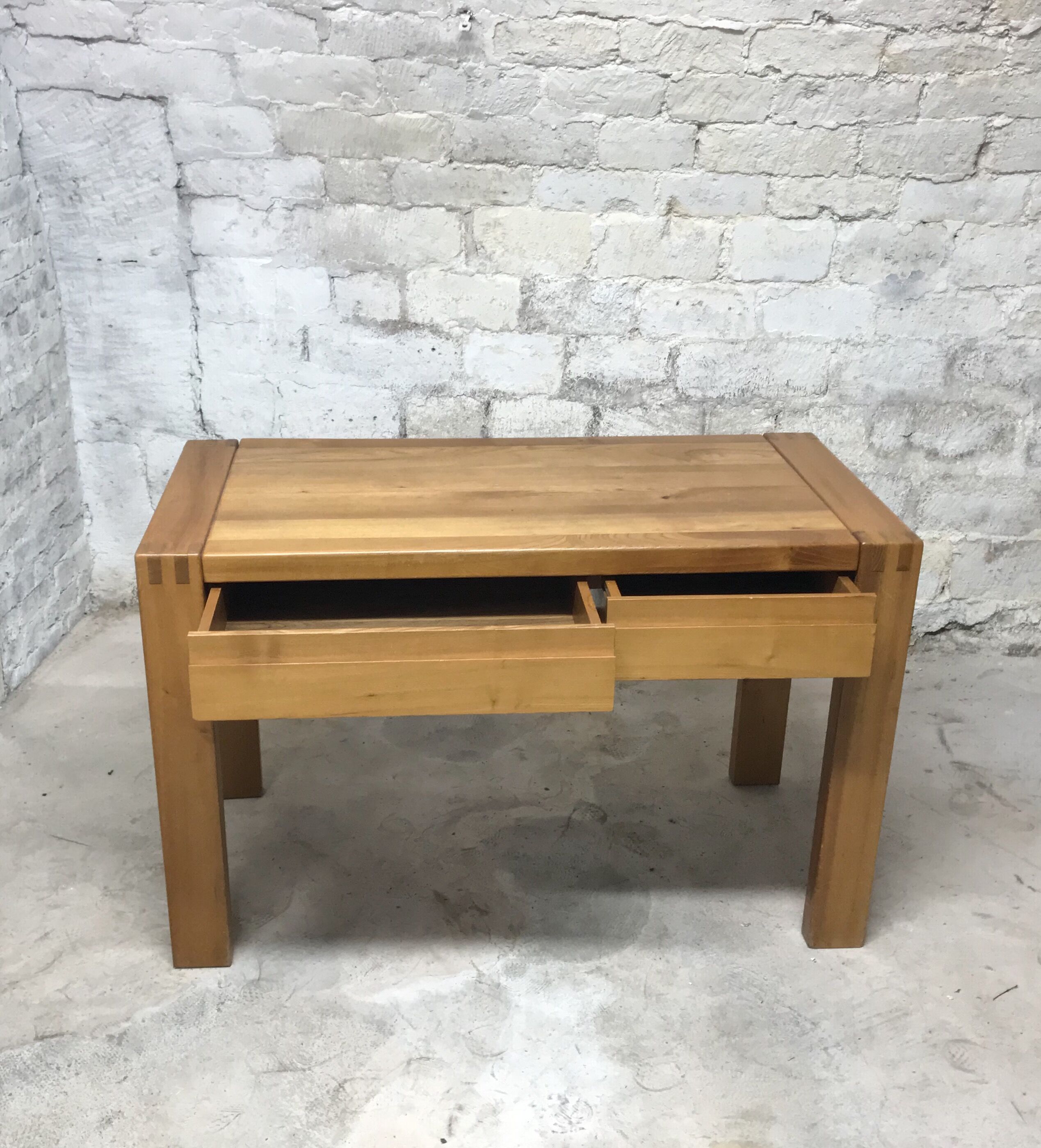 Desk in Elm 1970, France