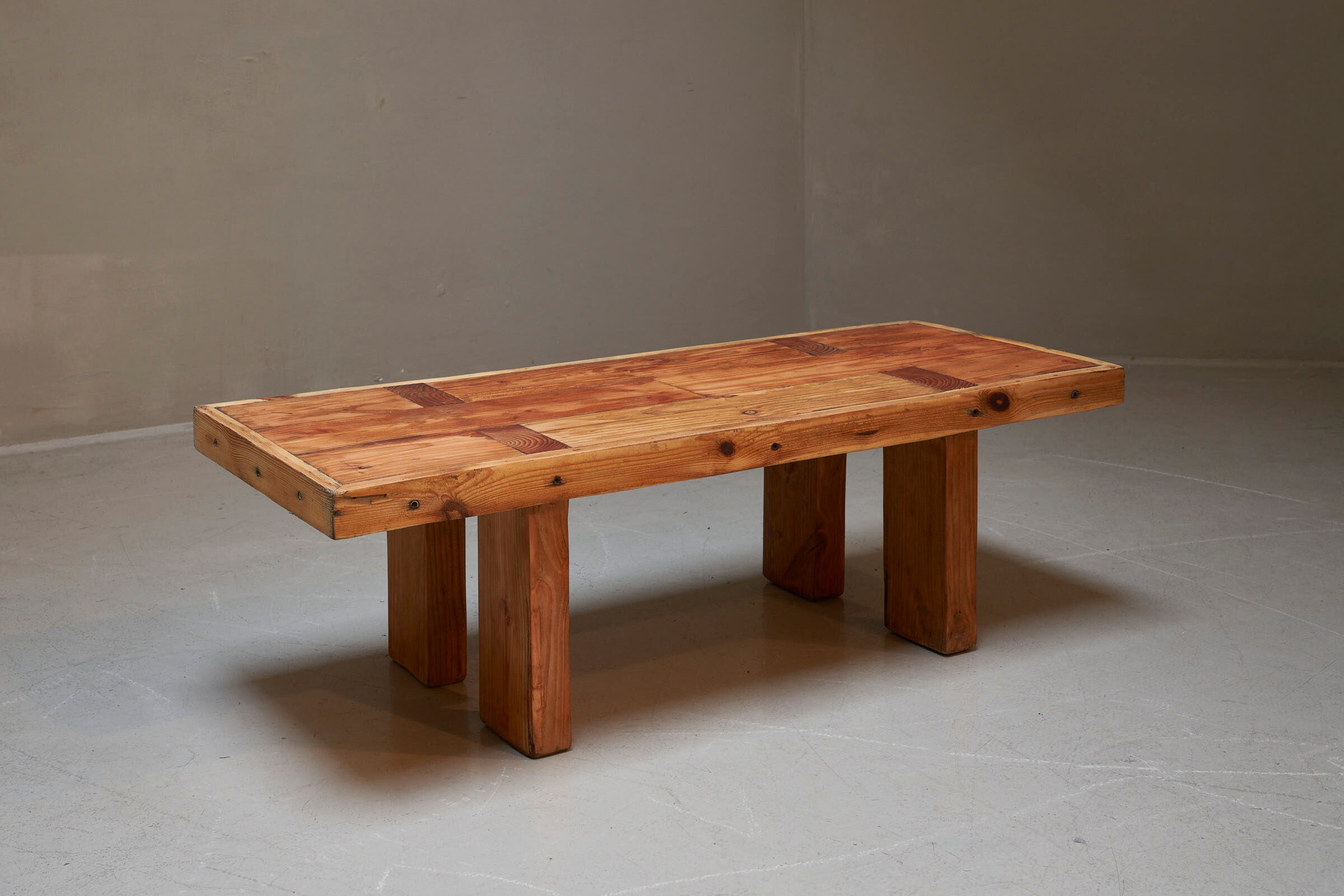 Table basse, banquette wabi sabi