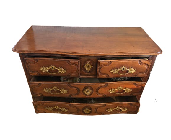 Louis XV dresser