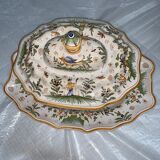Trench tureen and its 2 plates