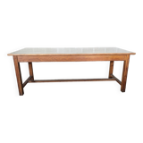 Farm table