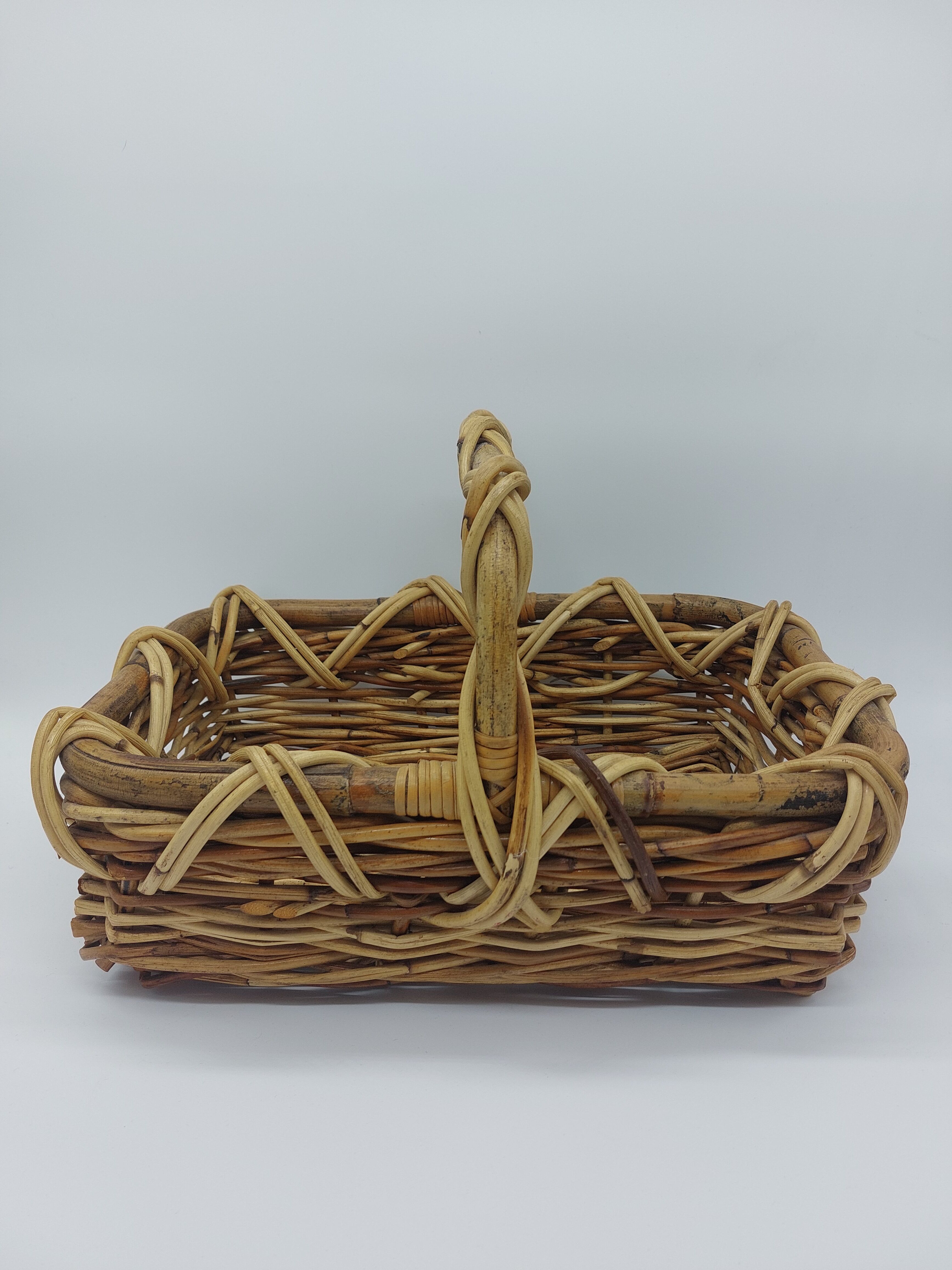 Wicker basket