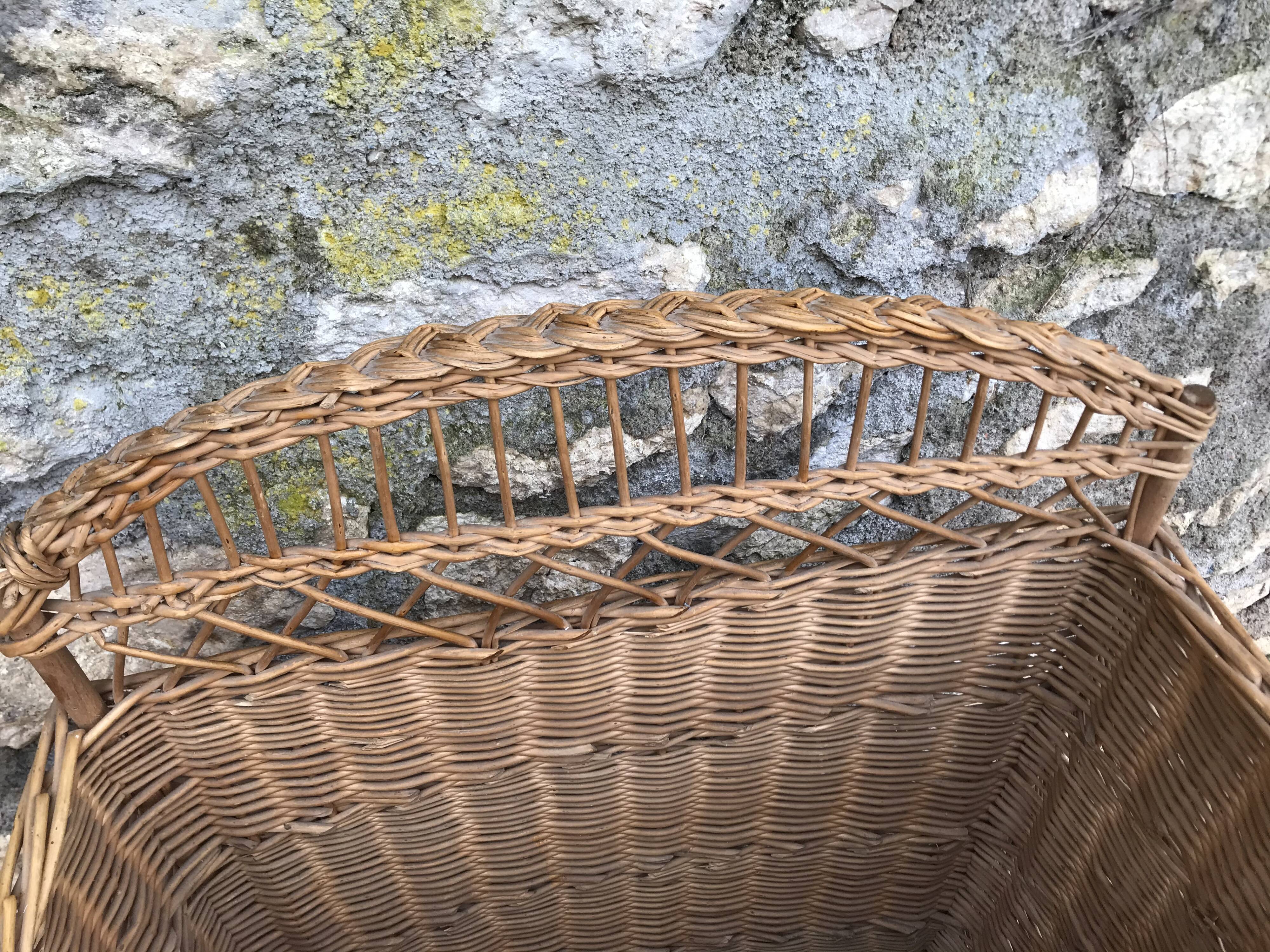 Vintage laundry pane