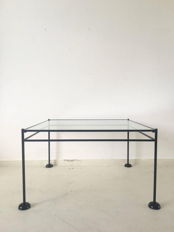 Table low minimalist metal and glass to the 1960s