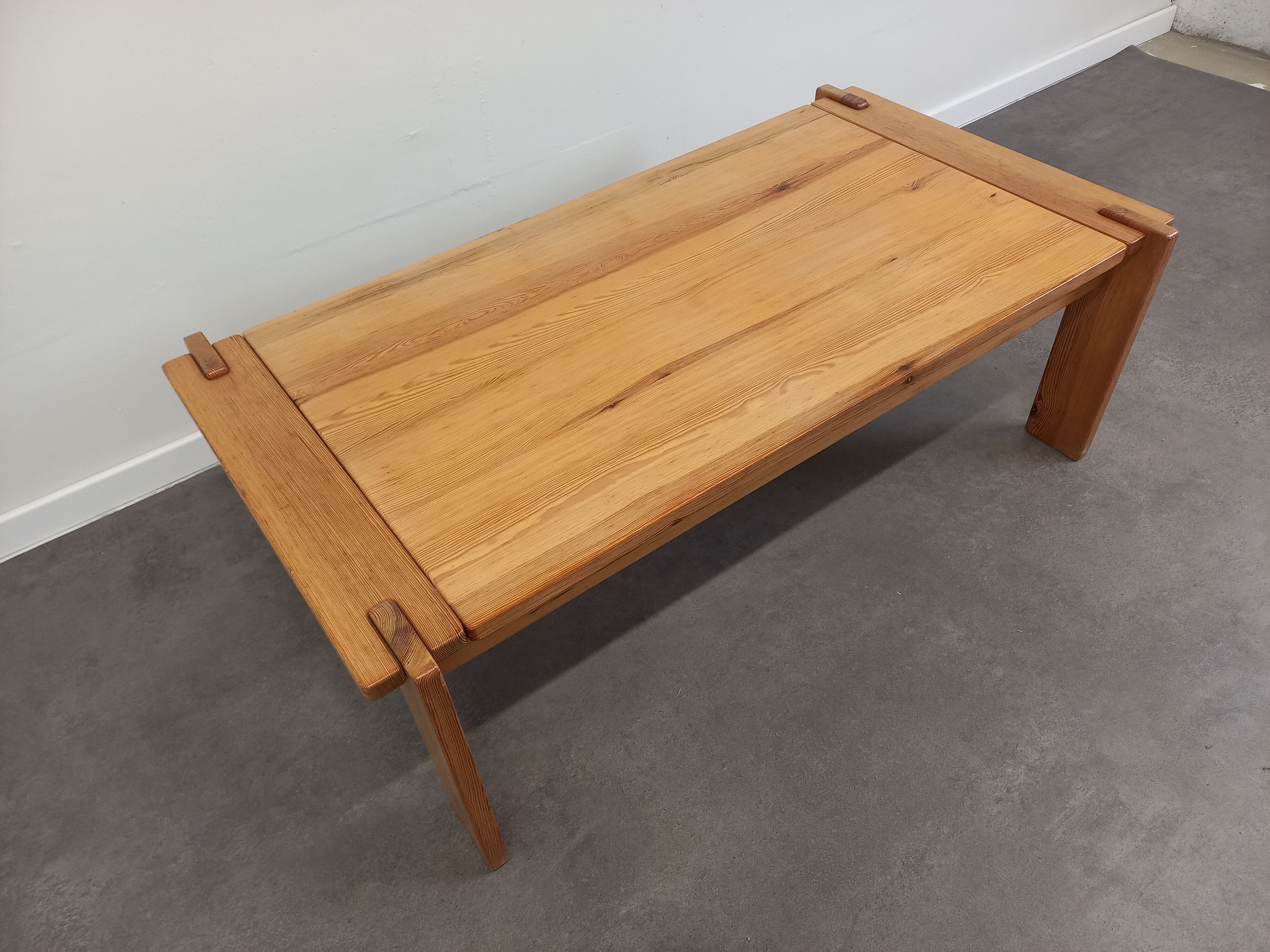 80s pine coffee table