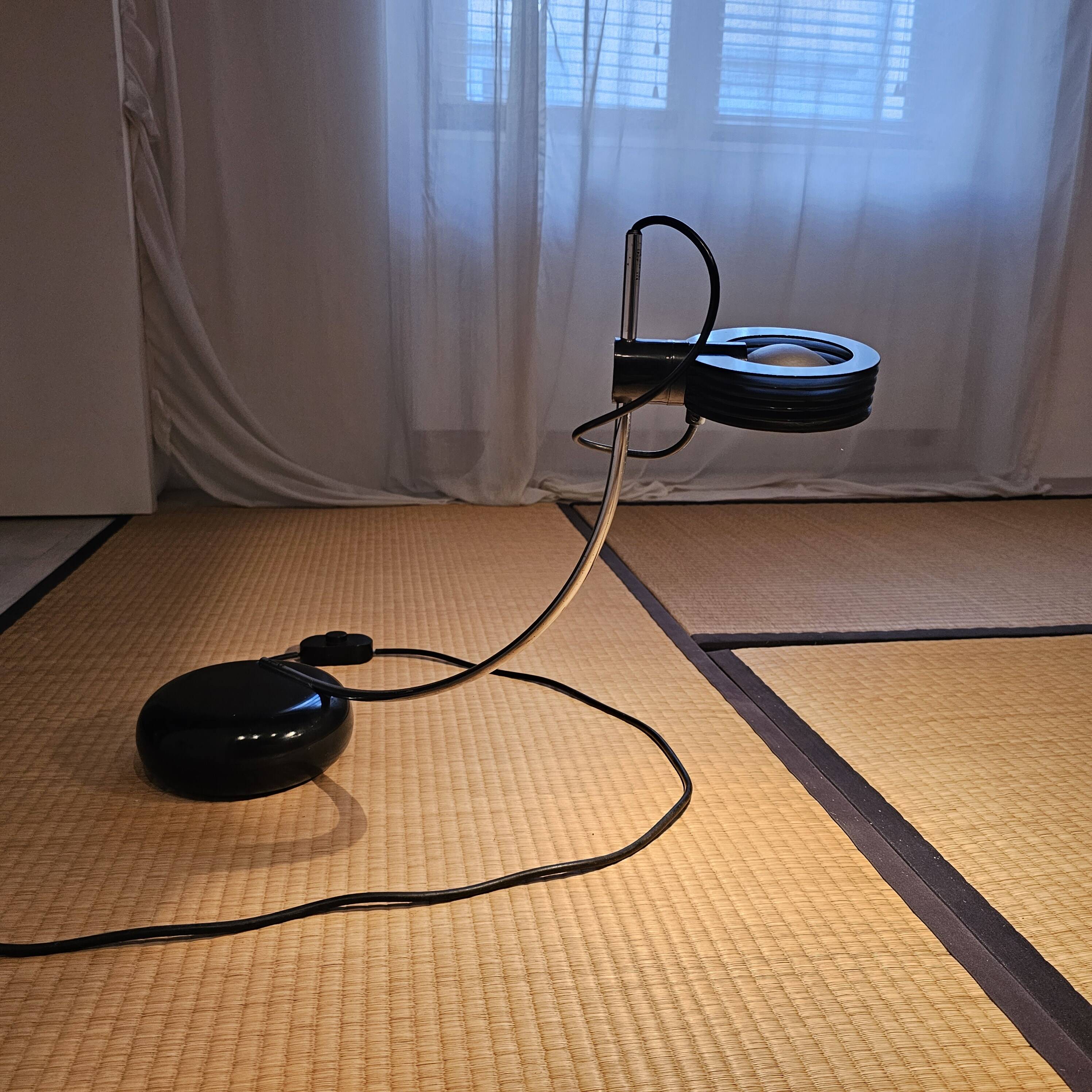 Lampe de Bureau_ Modèle Cigno de Guzzini, 1970