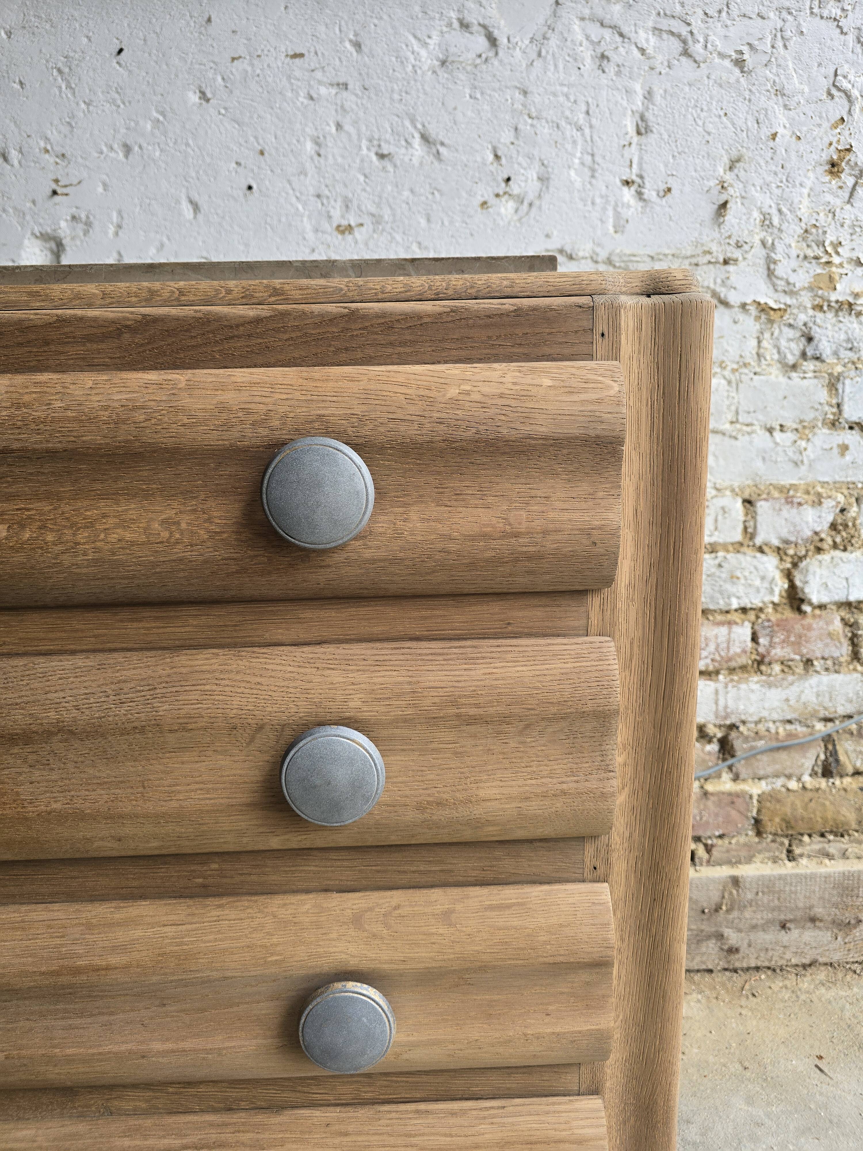 Art Deco chest of drawers