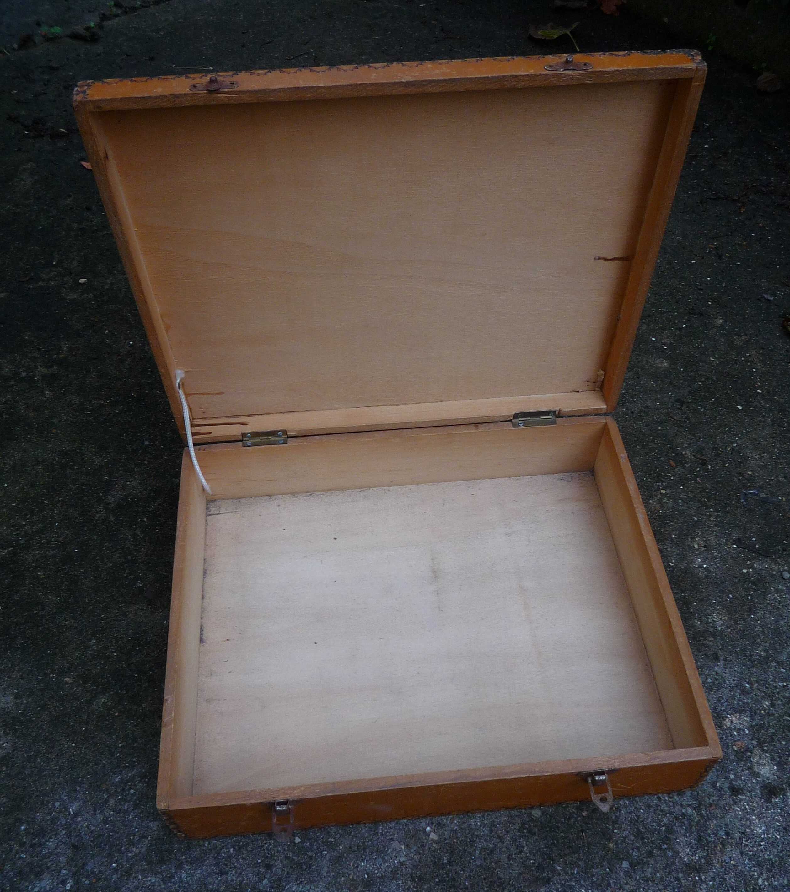 Large wooden box / case Alsatian decoration, mid-twentieth century