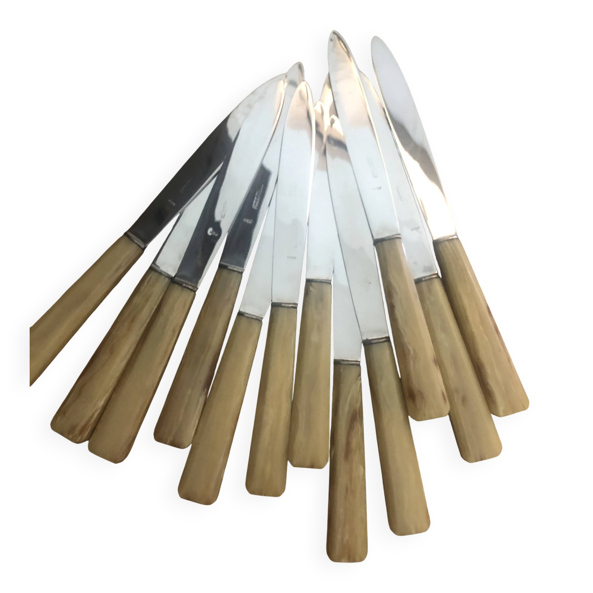 knives in inbox
