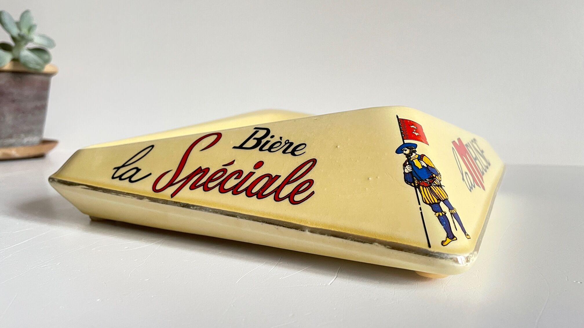 Vintage ceramic bistro ashtray