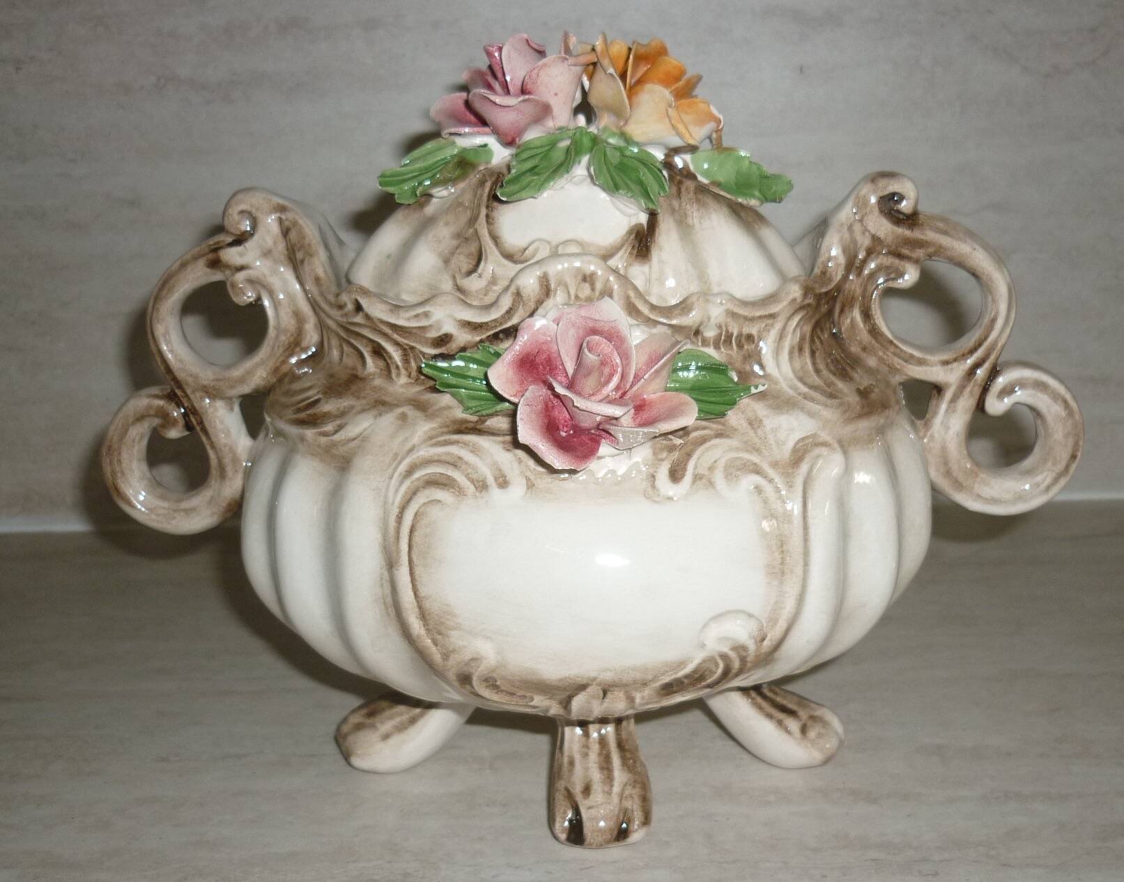 Rococo tureen V Bassano