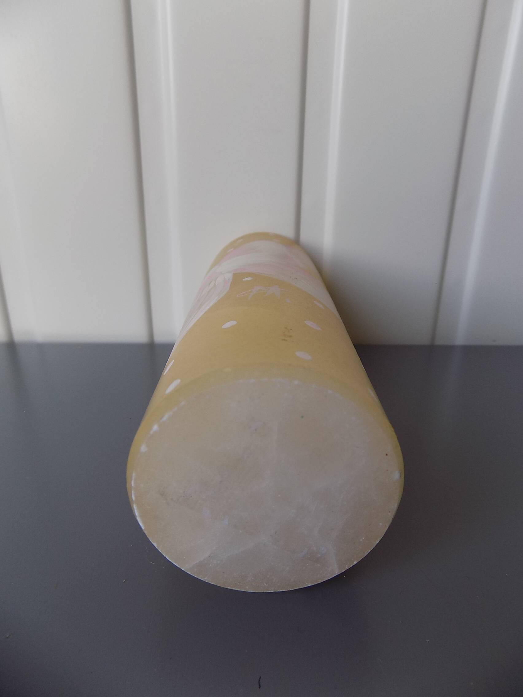 Marble vase with signature (14cm)