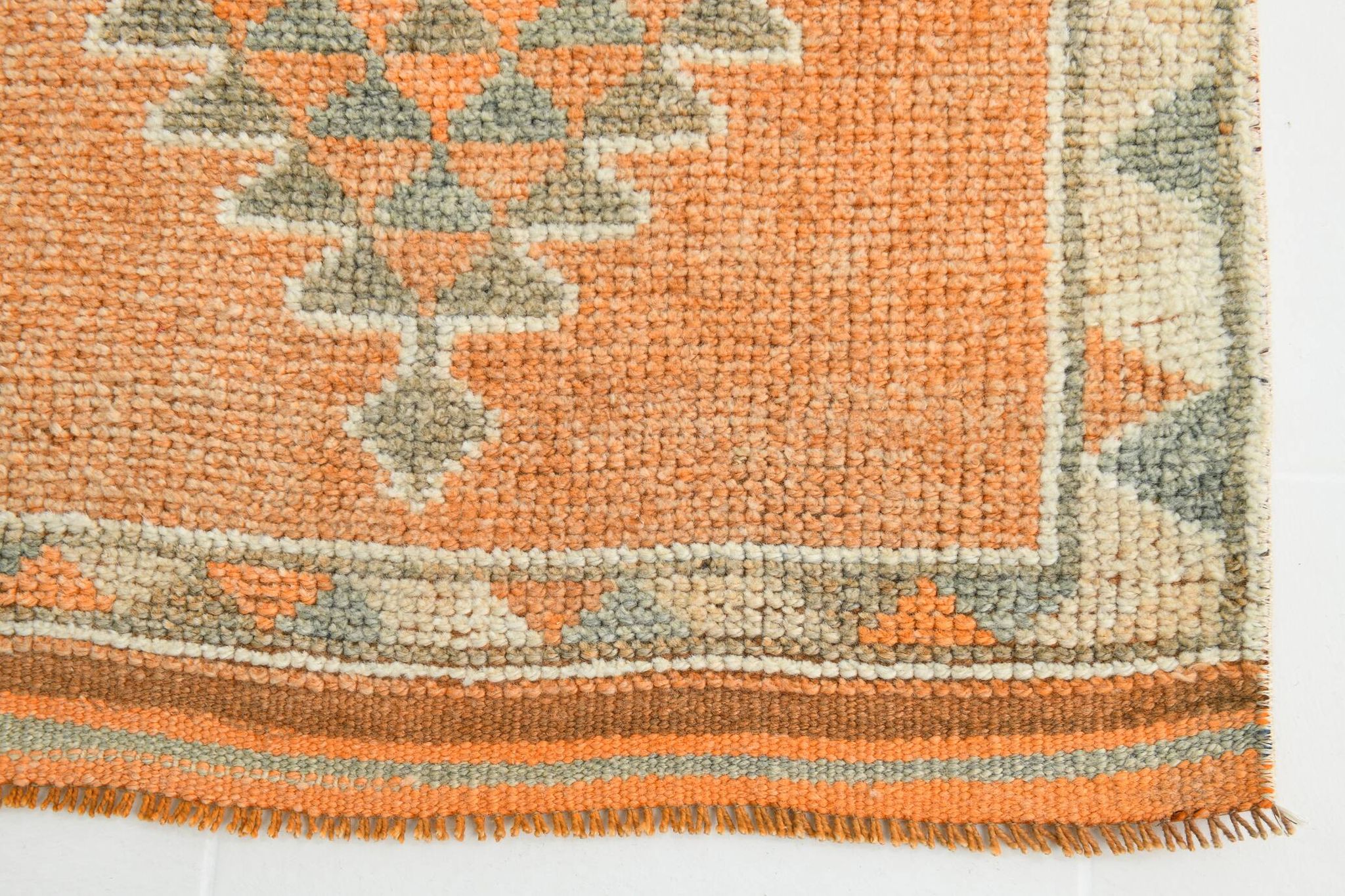 Tapis Kilim Vintage Orange et Beige, Motifs Géométriques Anatoliens