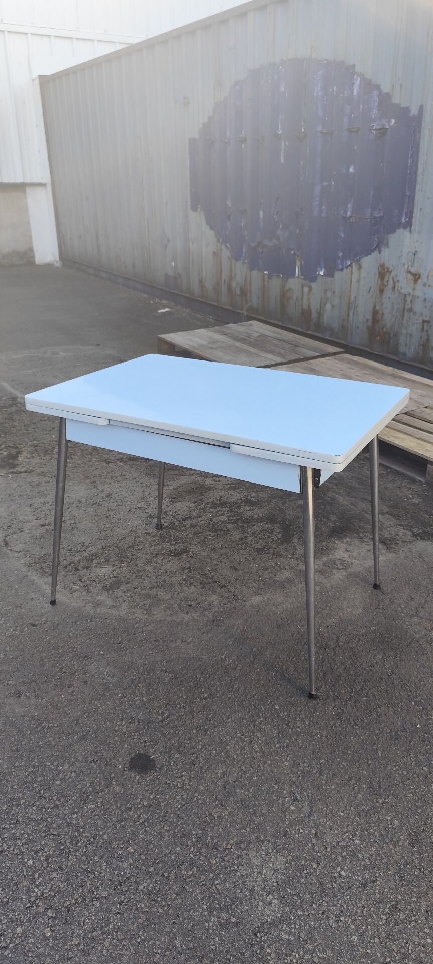 Blue formica extendable table