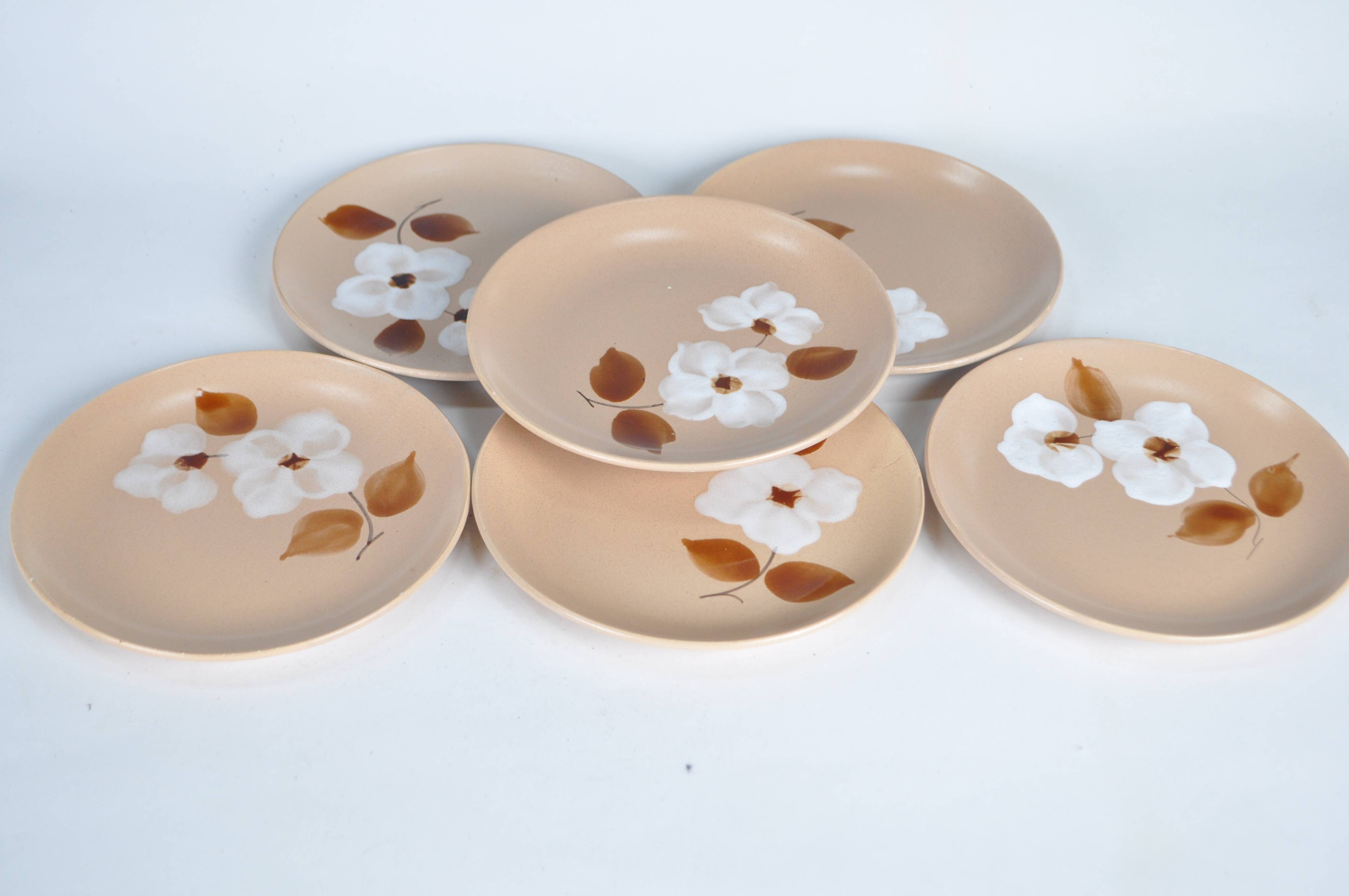Moulin des Loups floral dessert plates