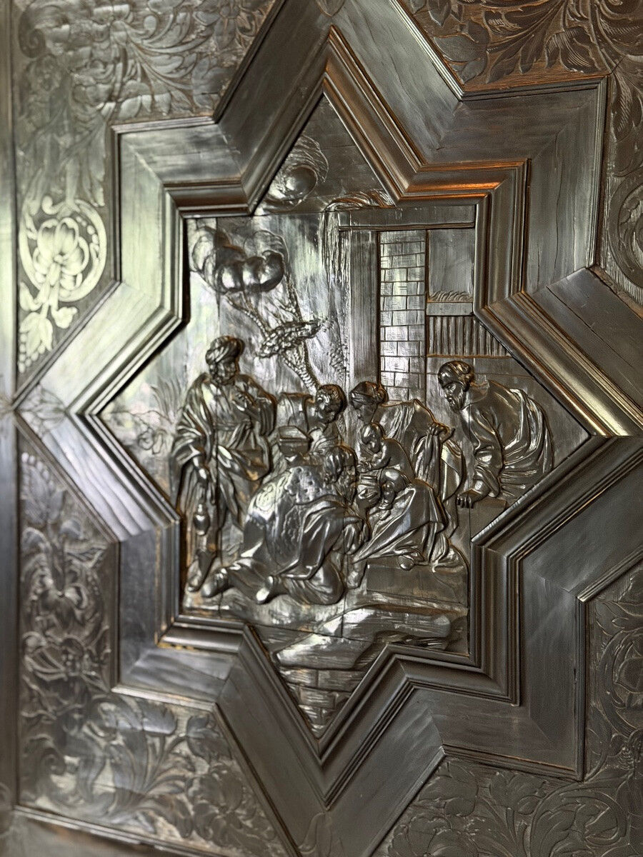 Large Louis XIII cabinet in ebony veneer, 17th century