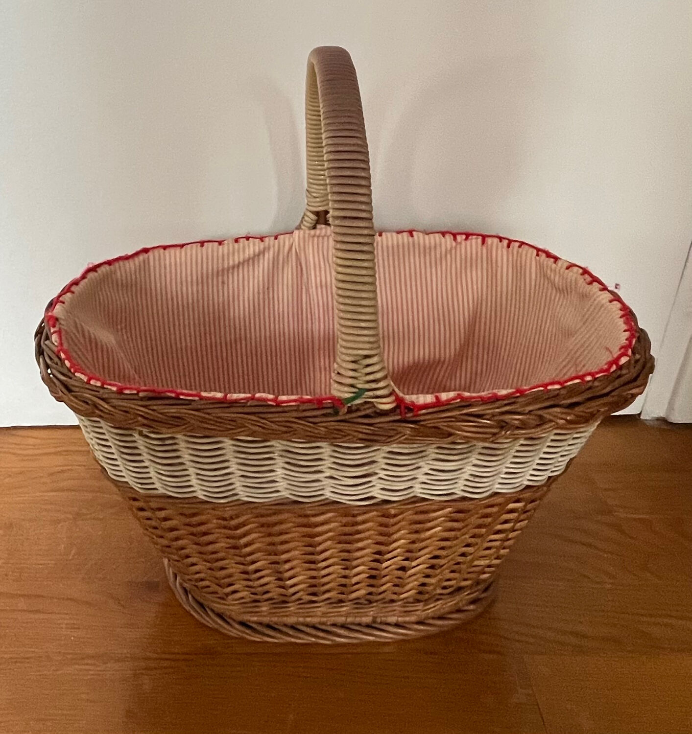 Wicker basket