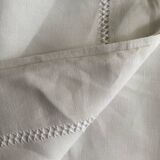 Drap ancien brodé