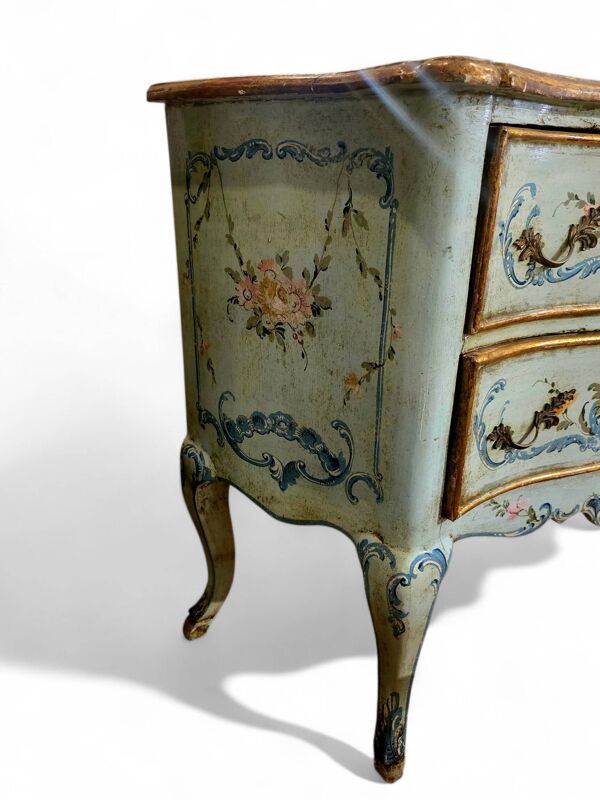 Commode vénitienne d’époque XVIIIe siècle