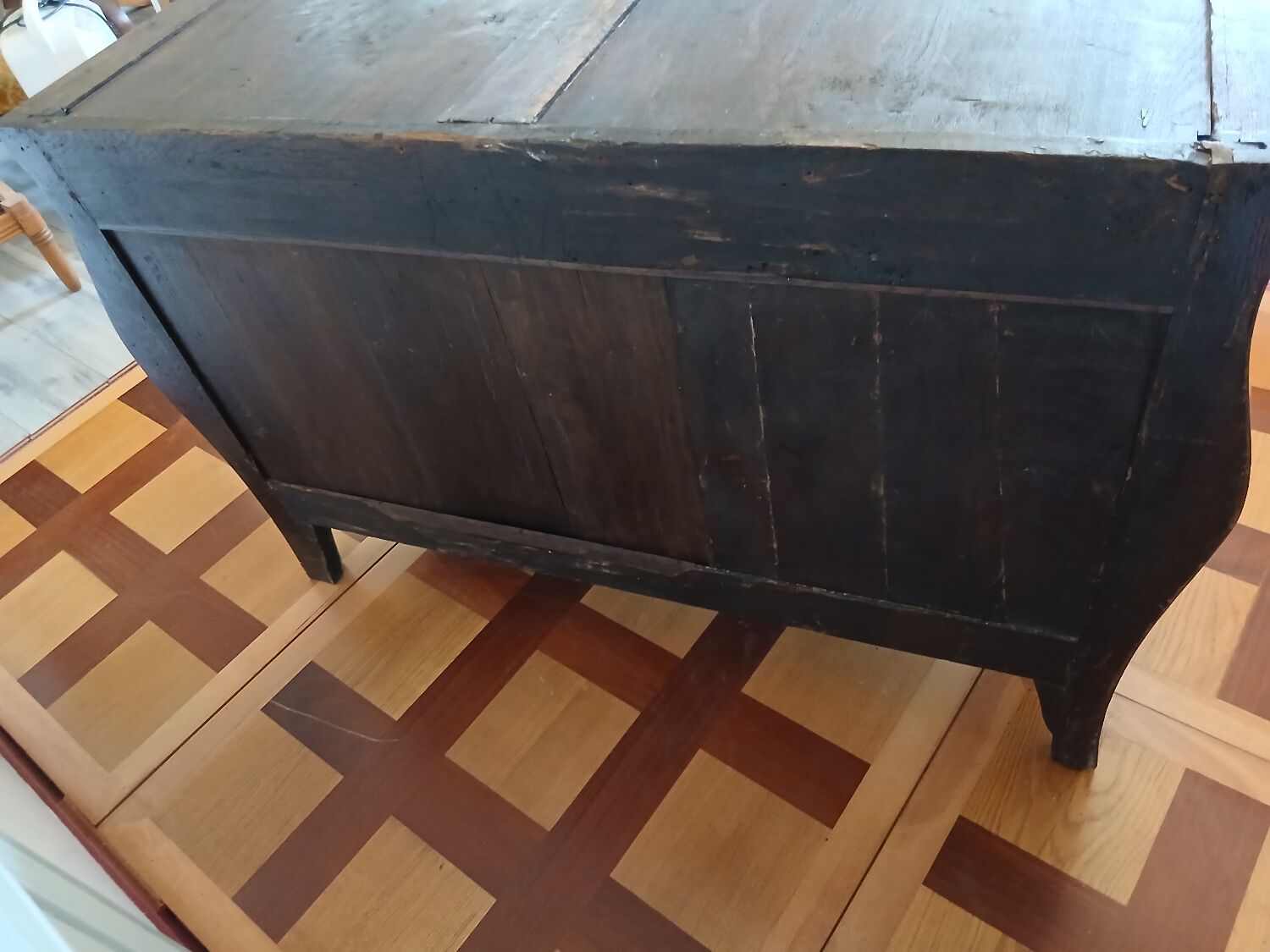 Louis XV Period Commode Stamped Léonard Boudin - Wood Marquetry