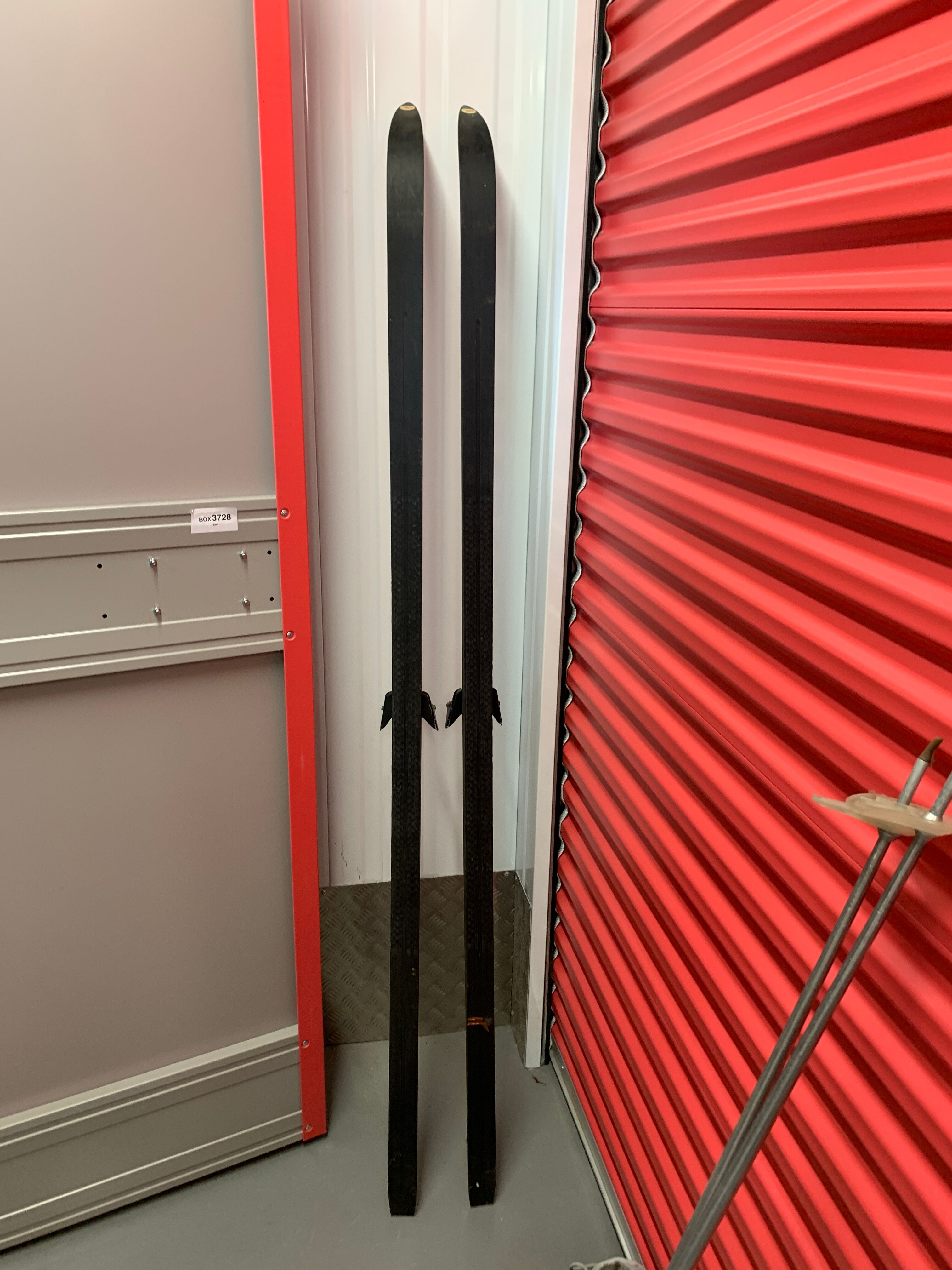 Former pair of Rossignol skis