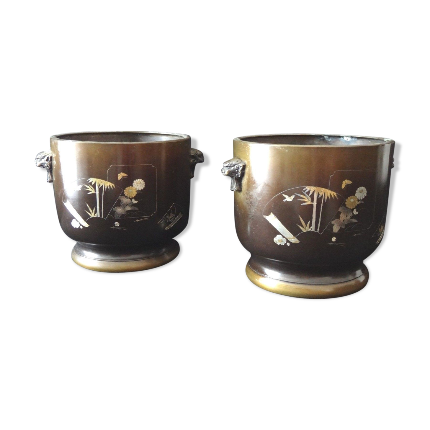 Pair of decorative pots inlays Japan signed early 20th century