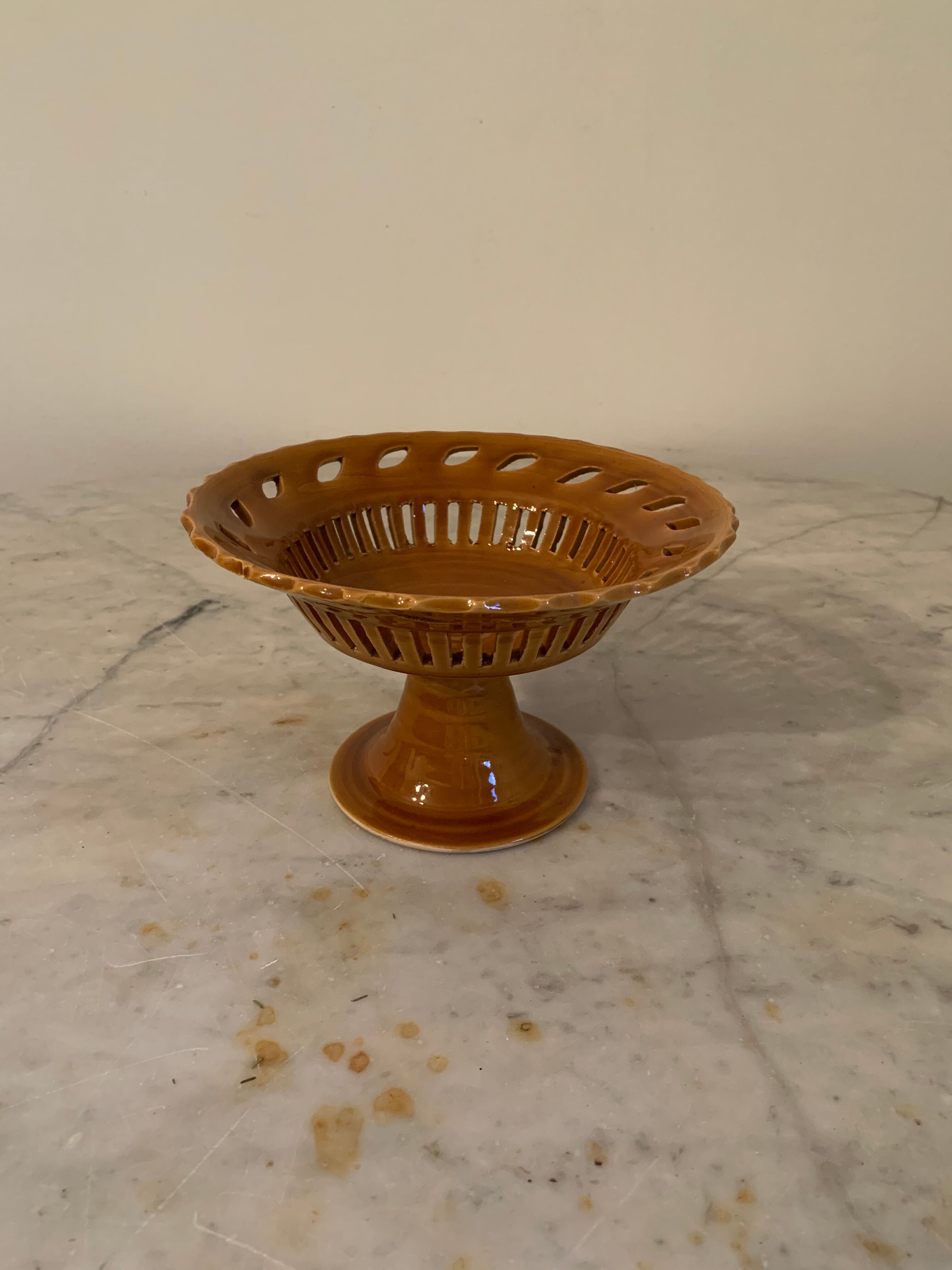 Honey-colored Compotier