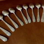 12 small spoons Villeroy Christofle in their case
