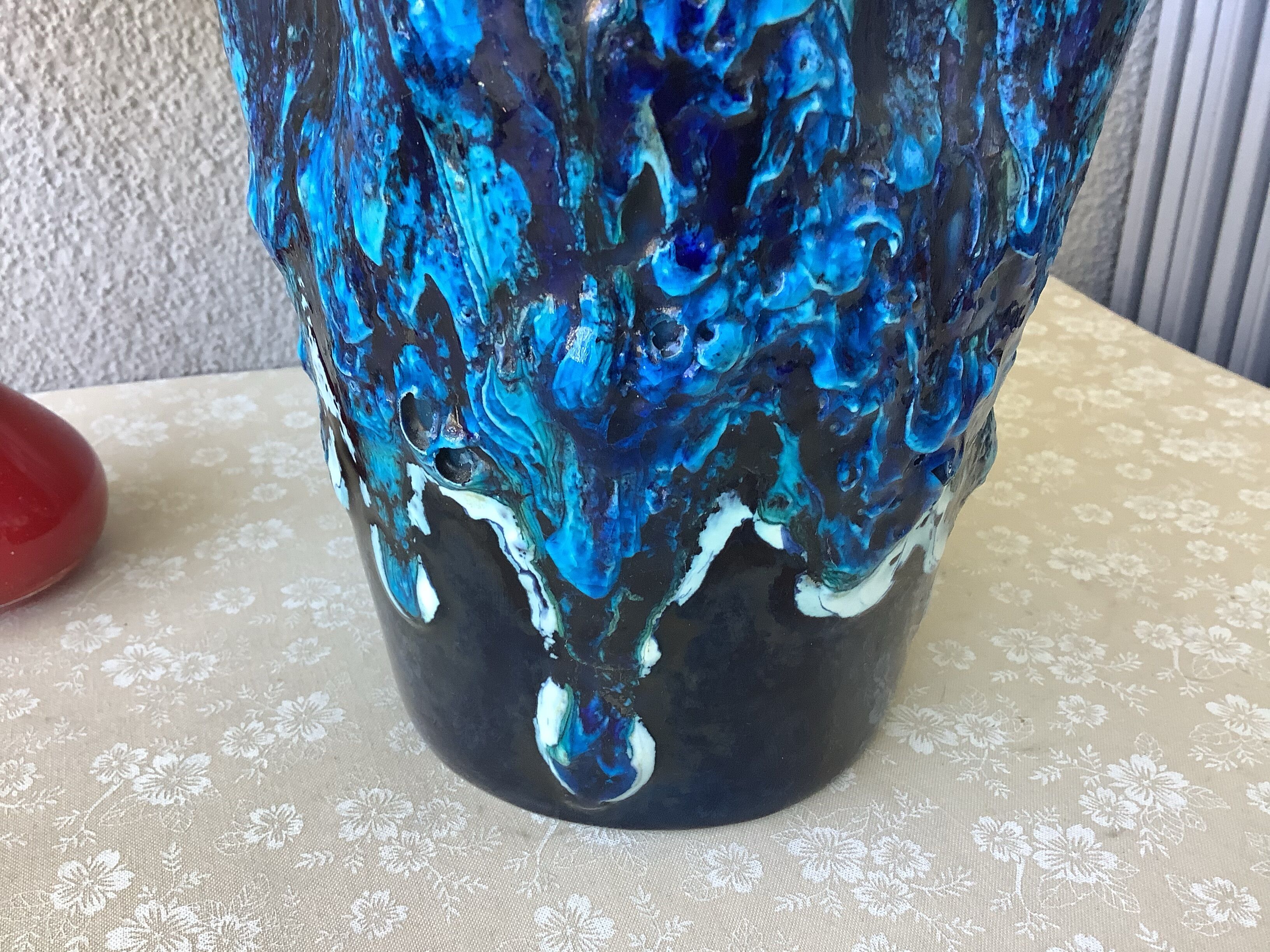 Vase fat lava Vallauris blue sea foam