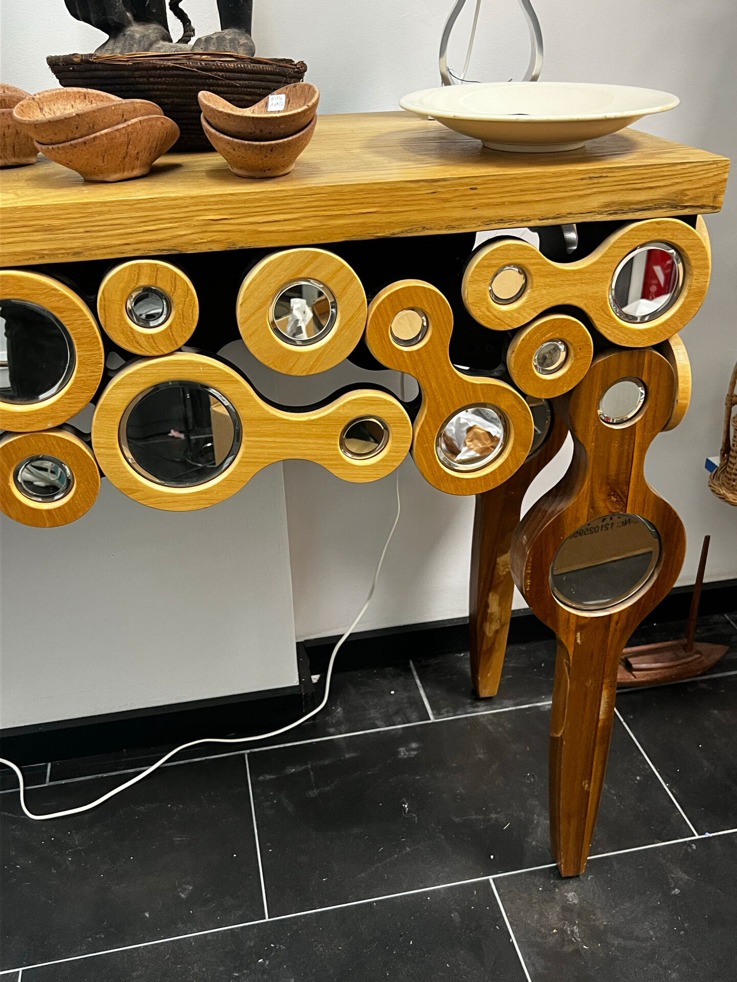 Console mirrors Kare Design, 2000